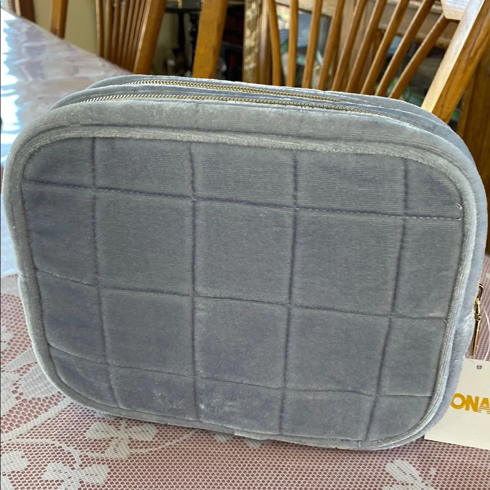 Conair Quilted Velvet Cosmetic Clutch Bag